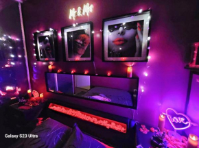 Love Room Amour Glamour Lib proche gare rer 5 minute à pied